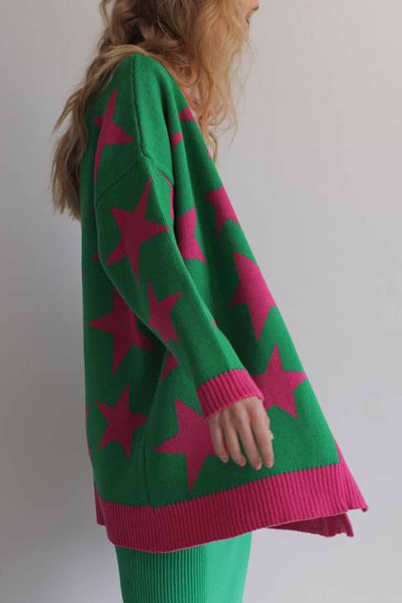 Samantha | Knitted cardigan with contrasting stars and buttons