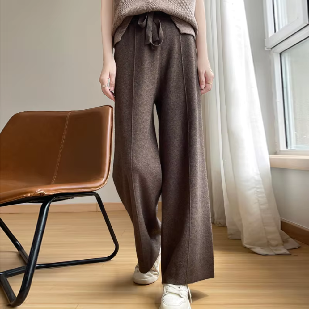 Vanessa | Warm trousers with a high waist
