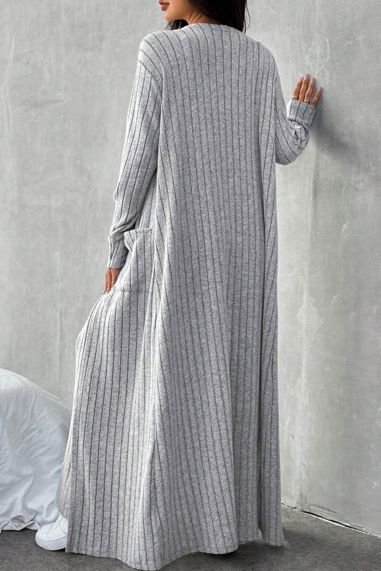 Dagny | Three-piece set of gray rib-knit cardigan