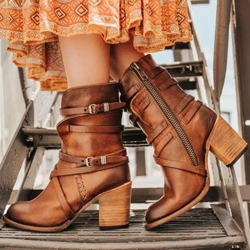 Fernanda | Sleek and supportive orthopedic boots