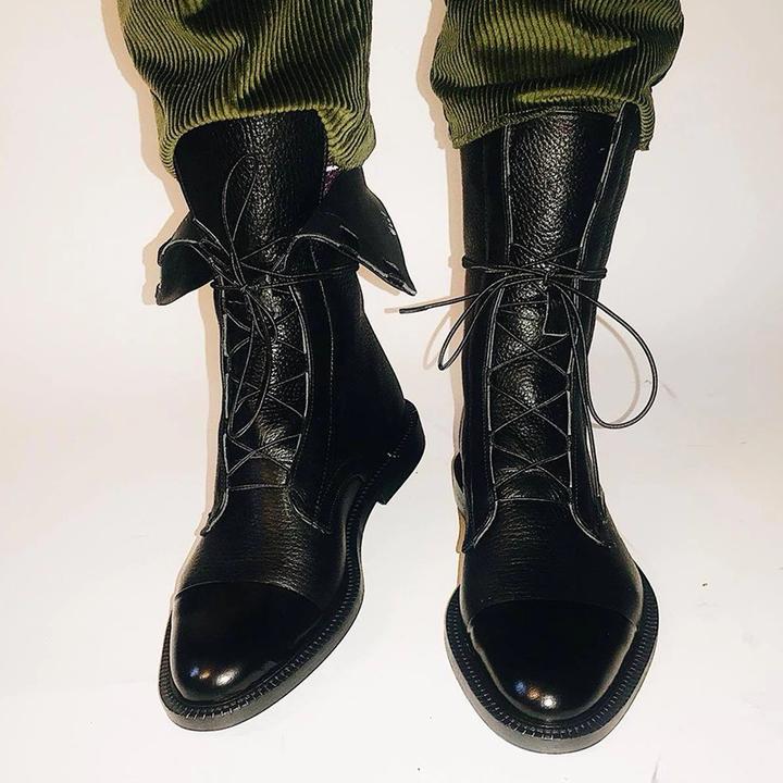 Gabriela | Supportive, lightweight orthopedic boots