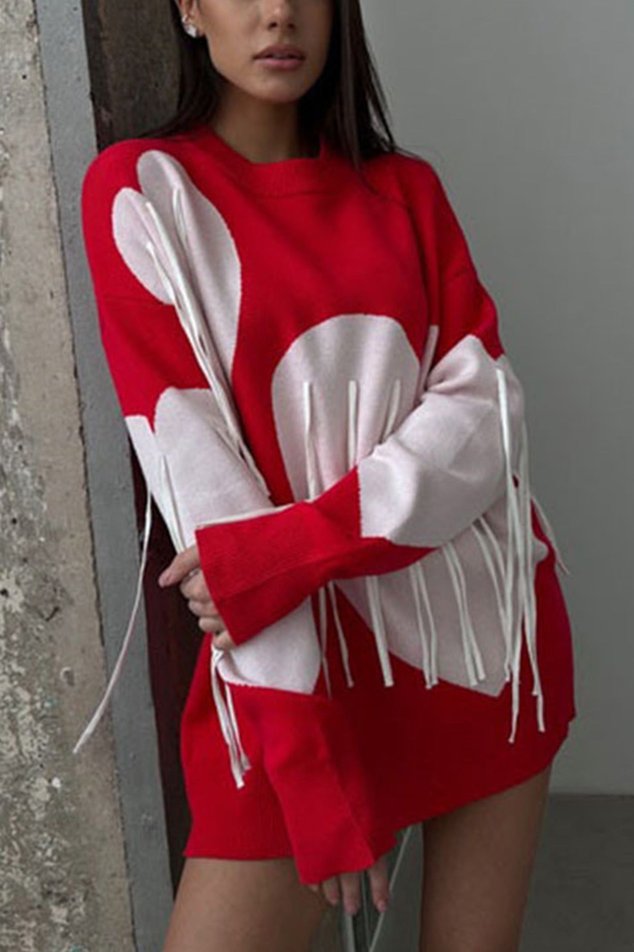 Marlies | Fringe sweater with heart graphic