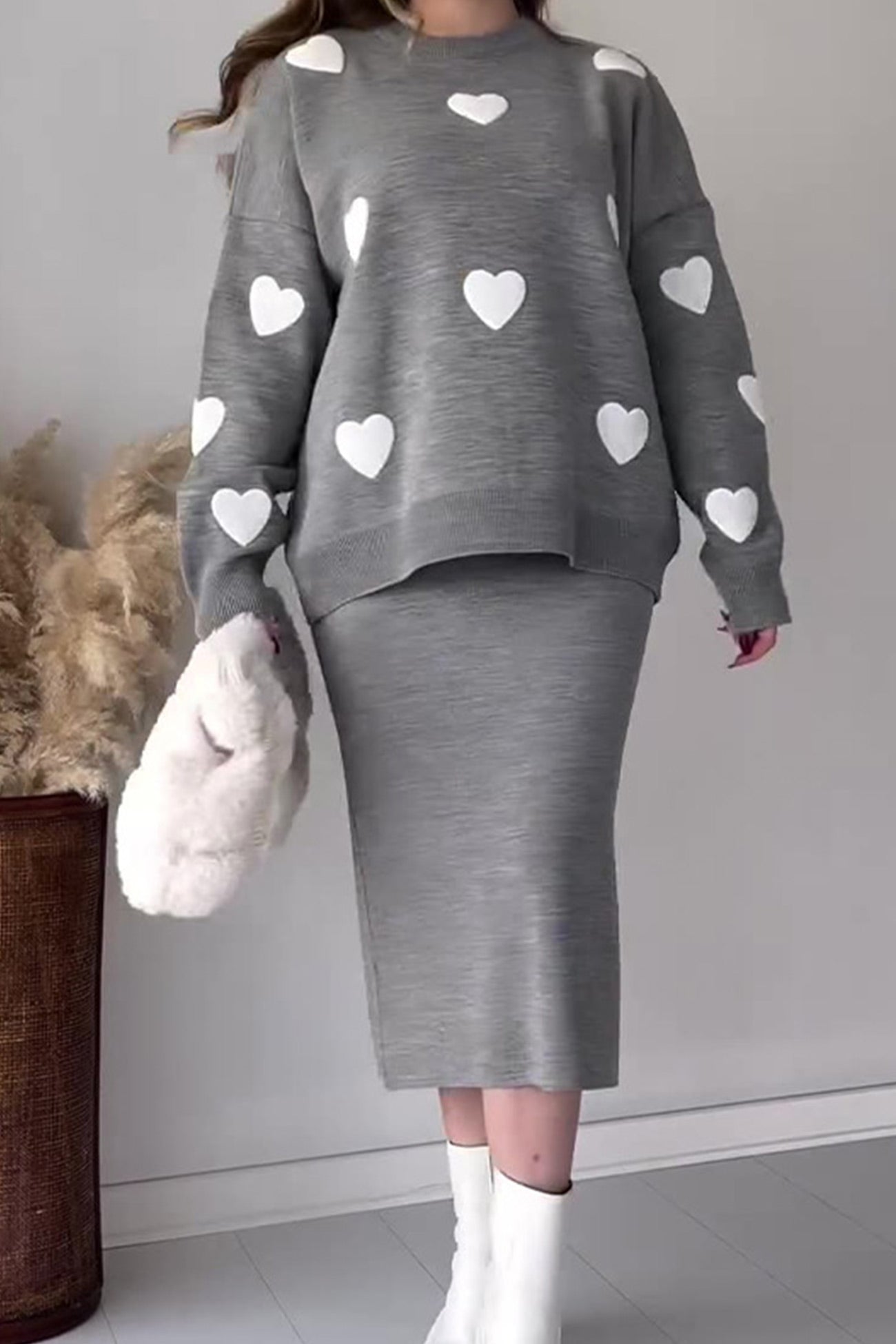 Nathalie | Heart graphic sweater and midi skirt knit suits