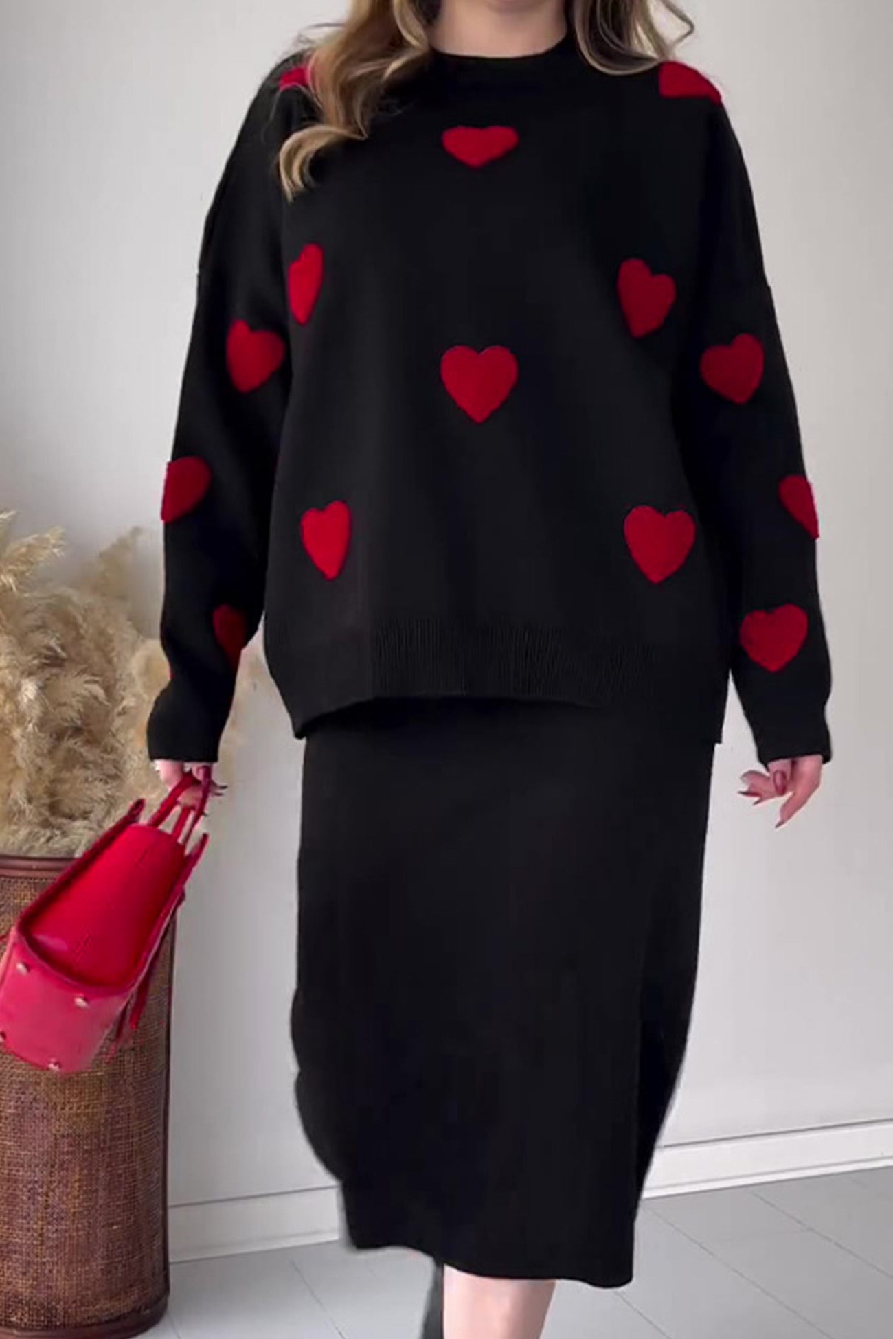 Nathalie | Heart graphic sweater and midi skirt knit suits