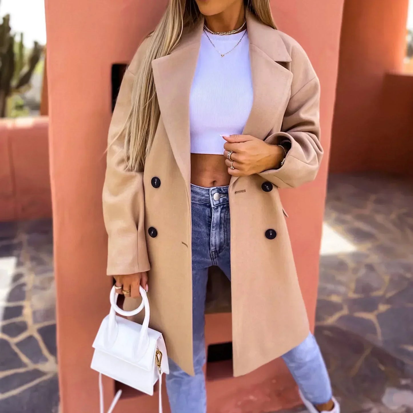 Julia | Fashionable and minimalist winter coat
