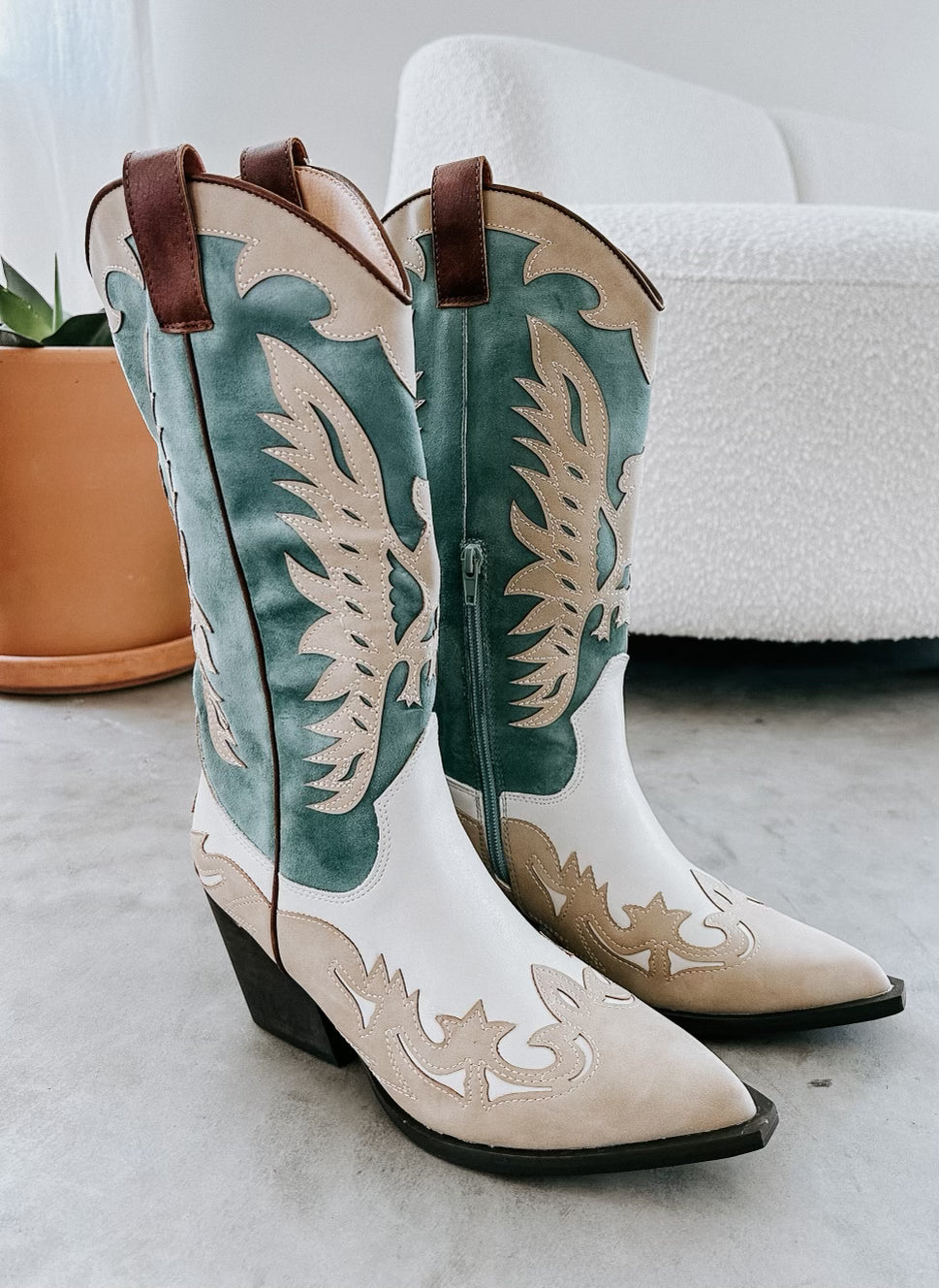 Malena | Fashionable and supportive orthopedic boots