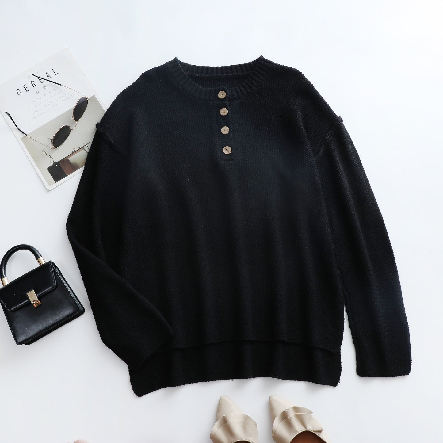 Amira | Relaxed and timeless winter sweater