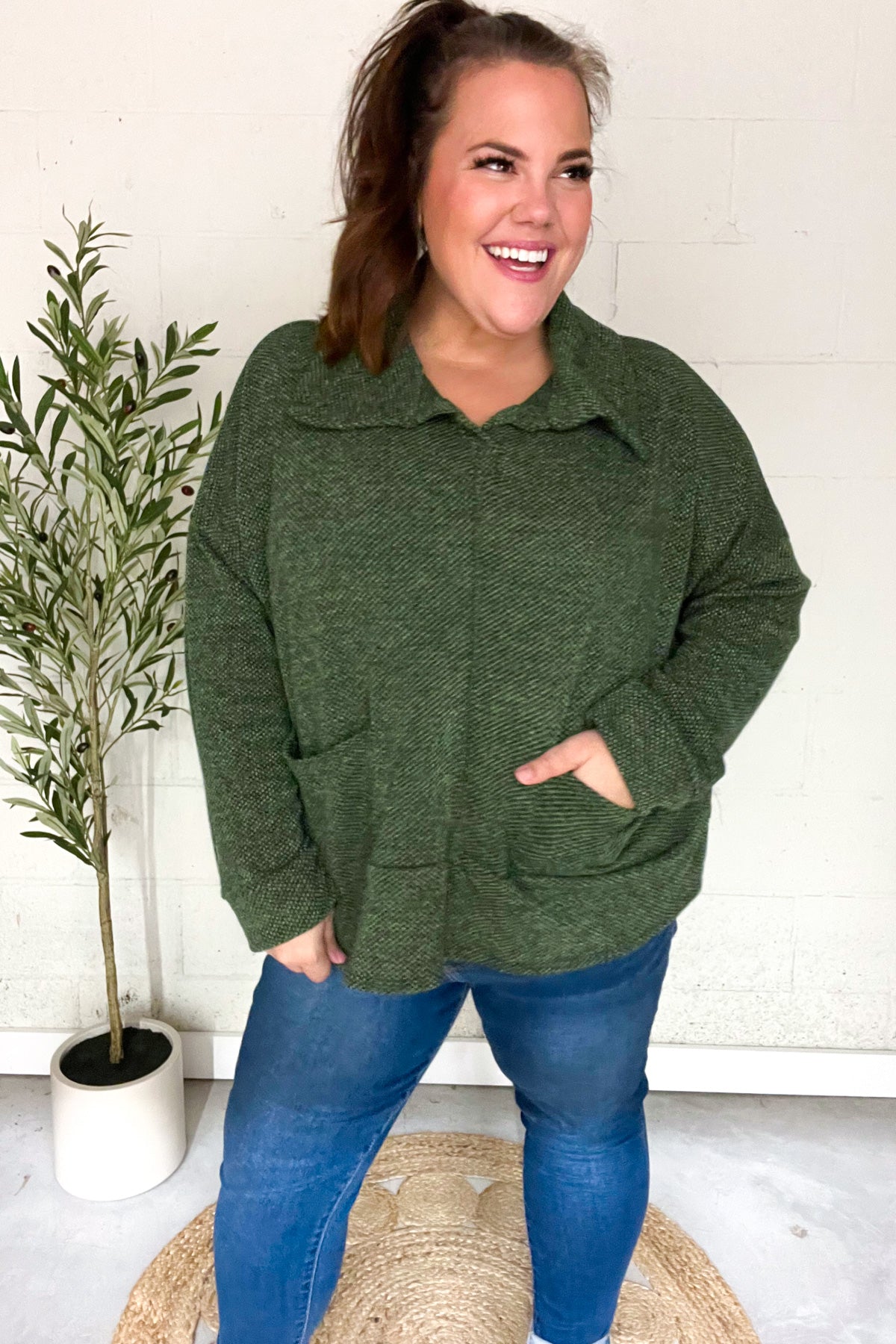 Kristina | Easy Living Olive green textured knit sweater with notched neckline and oversized collar