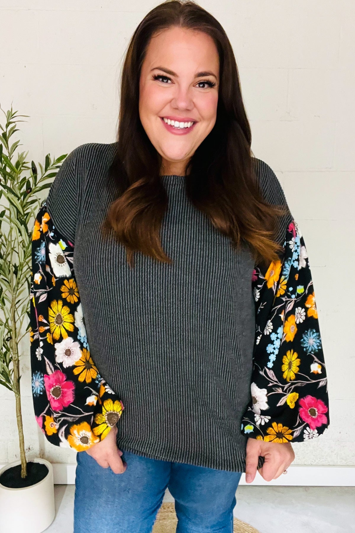 Inga | Diva Dreams Black Floral Ribbed Top with Bubble Sleeves in Mineral Wash