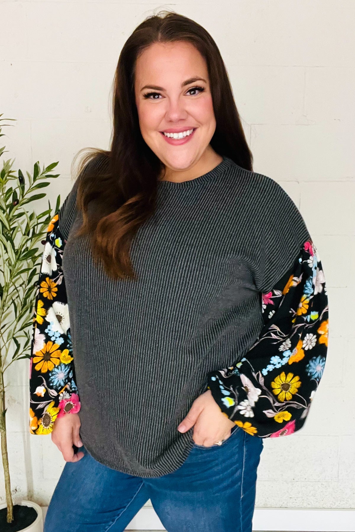 Inga | Diva Dreams Black Floral Ribbed Top with Bubble Sleeves in Mineral Wash