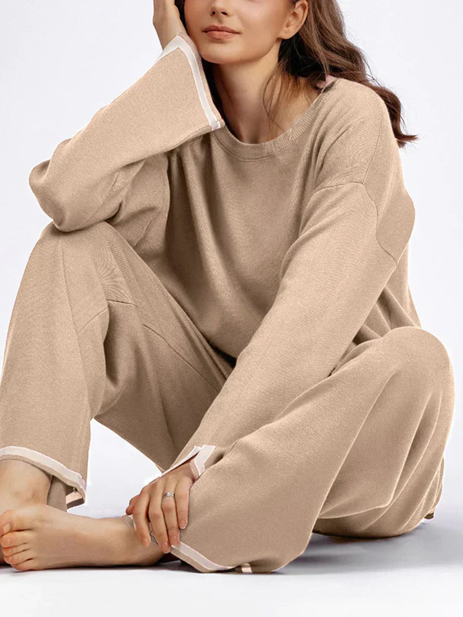 Elisa | Elegant stretch knit set to stay at home