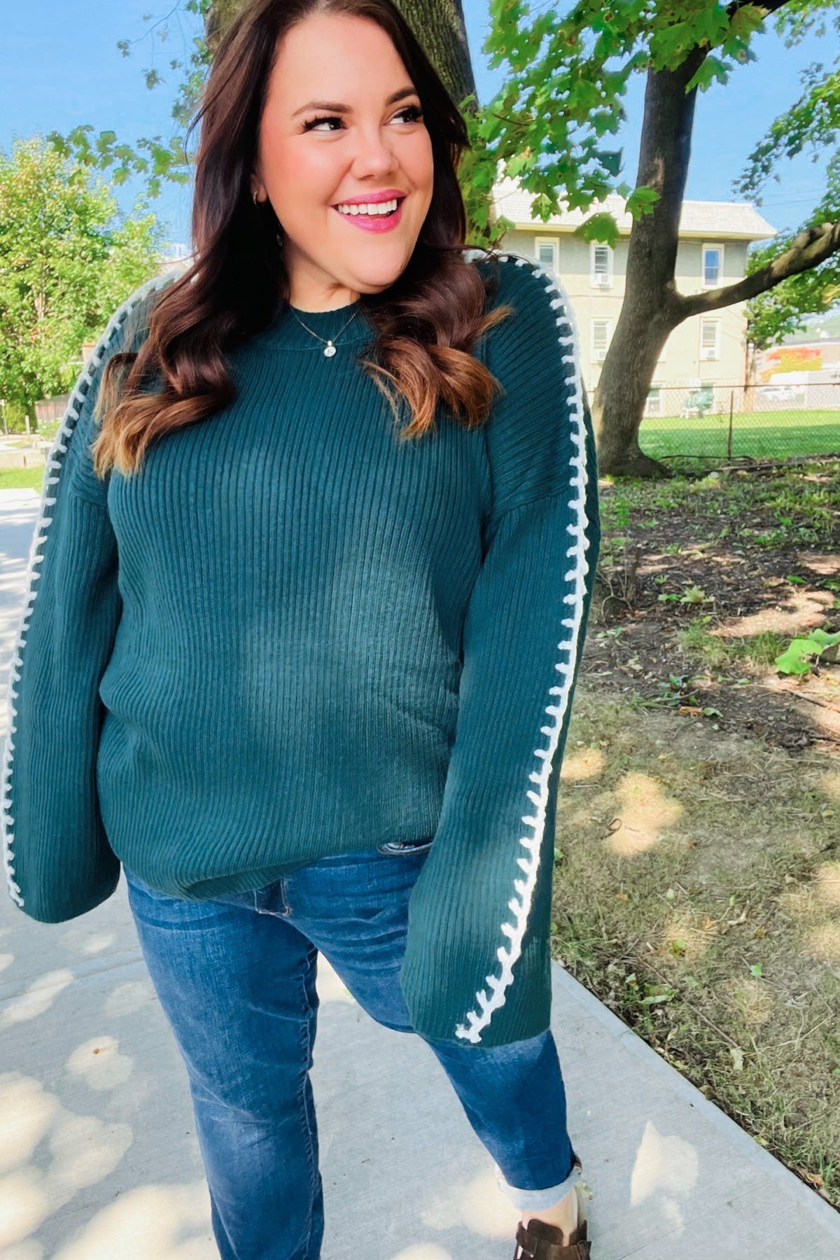 Paulina | Fall Vibes Hunter Green rib knit sweater with large stitches