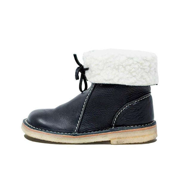 Petra | Fashionable and supportive orthopedic shoes.