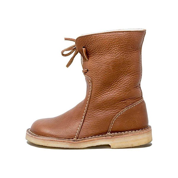 Petra | Fashionable and supportive orthopedic shoes.