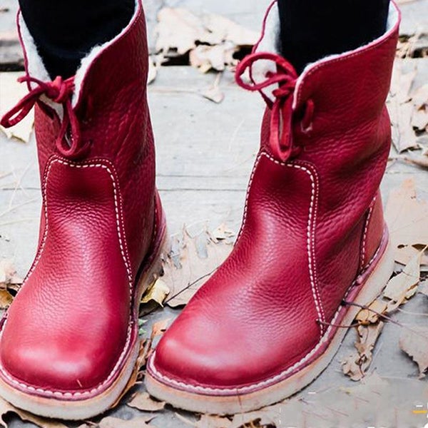 Petra | Fashionable and supportive orthopedic shoes.