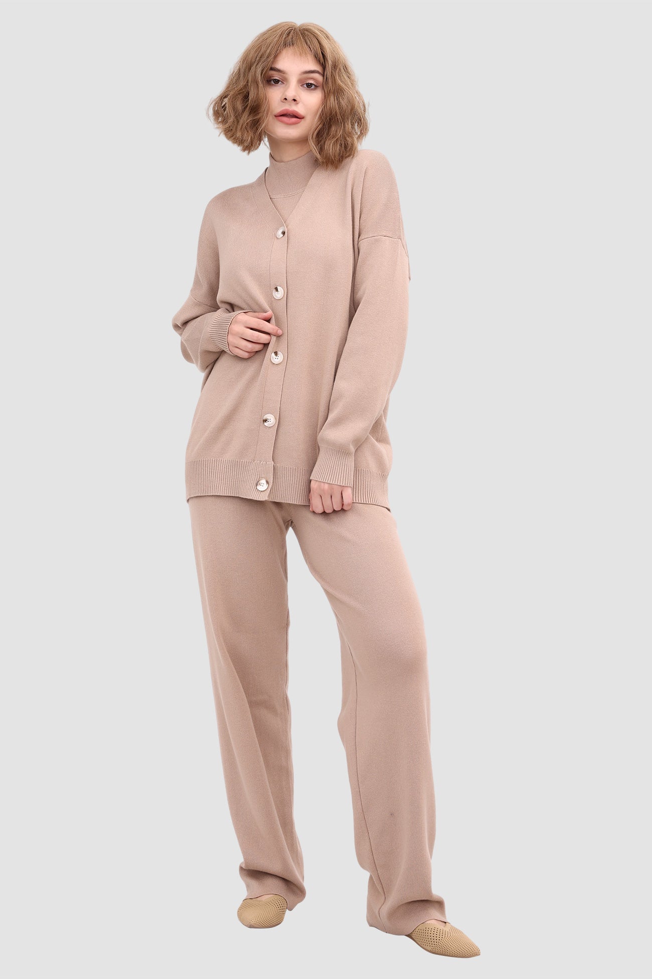 Hilda | Knitted crop tank top, pants and dressing gown