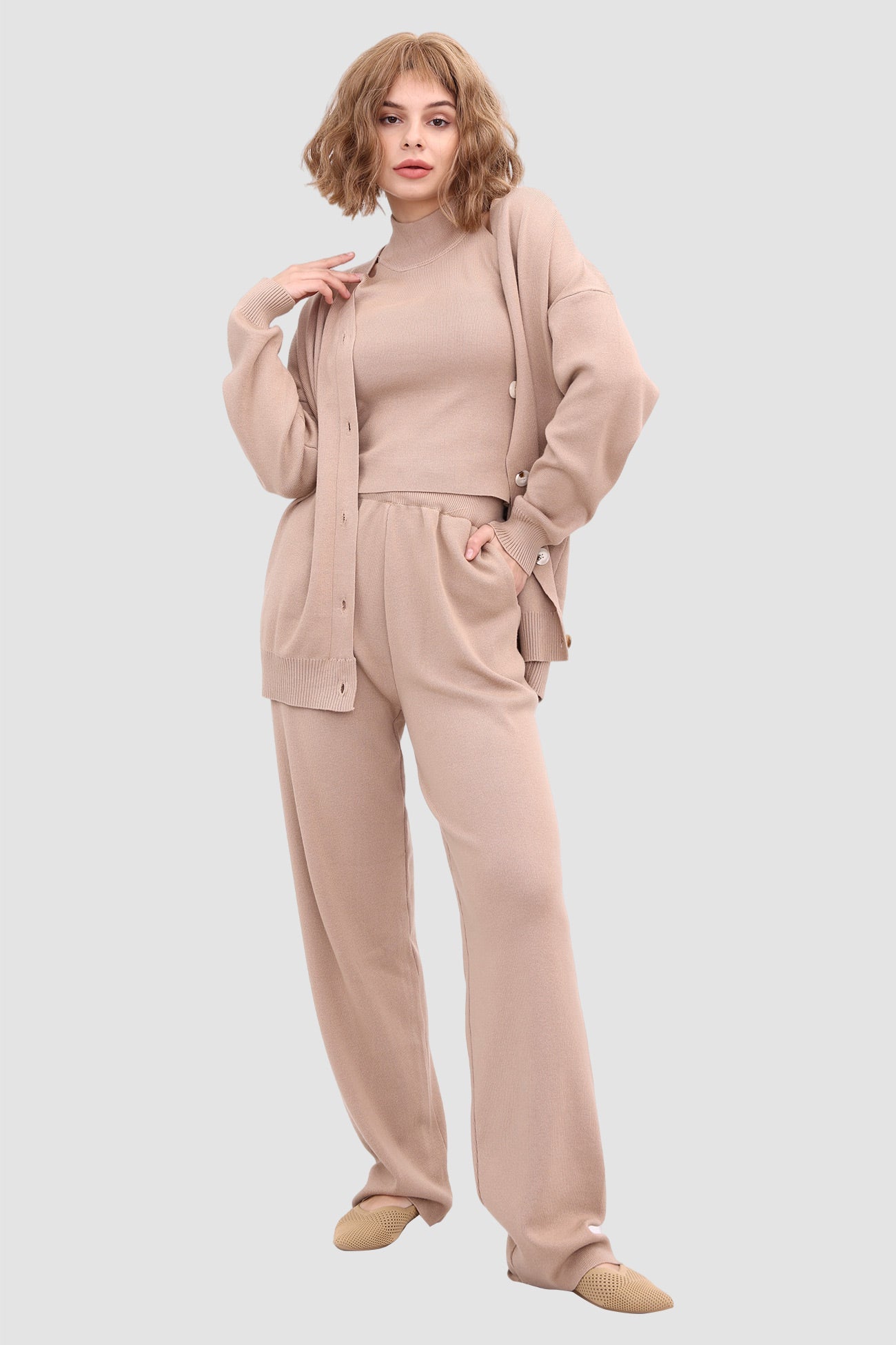 Hilda | Knitted crop tank top, pants and dressing gown