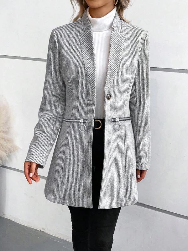 Estela® | Exterior clothing in gray plain with some lengths and pockets