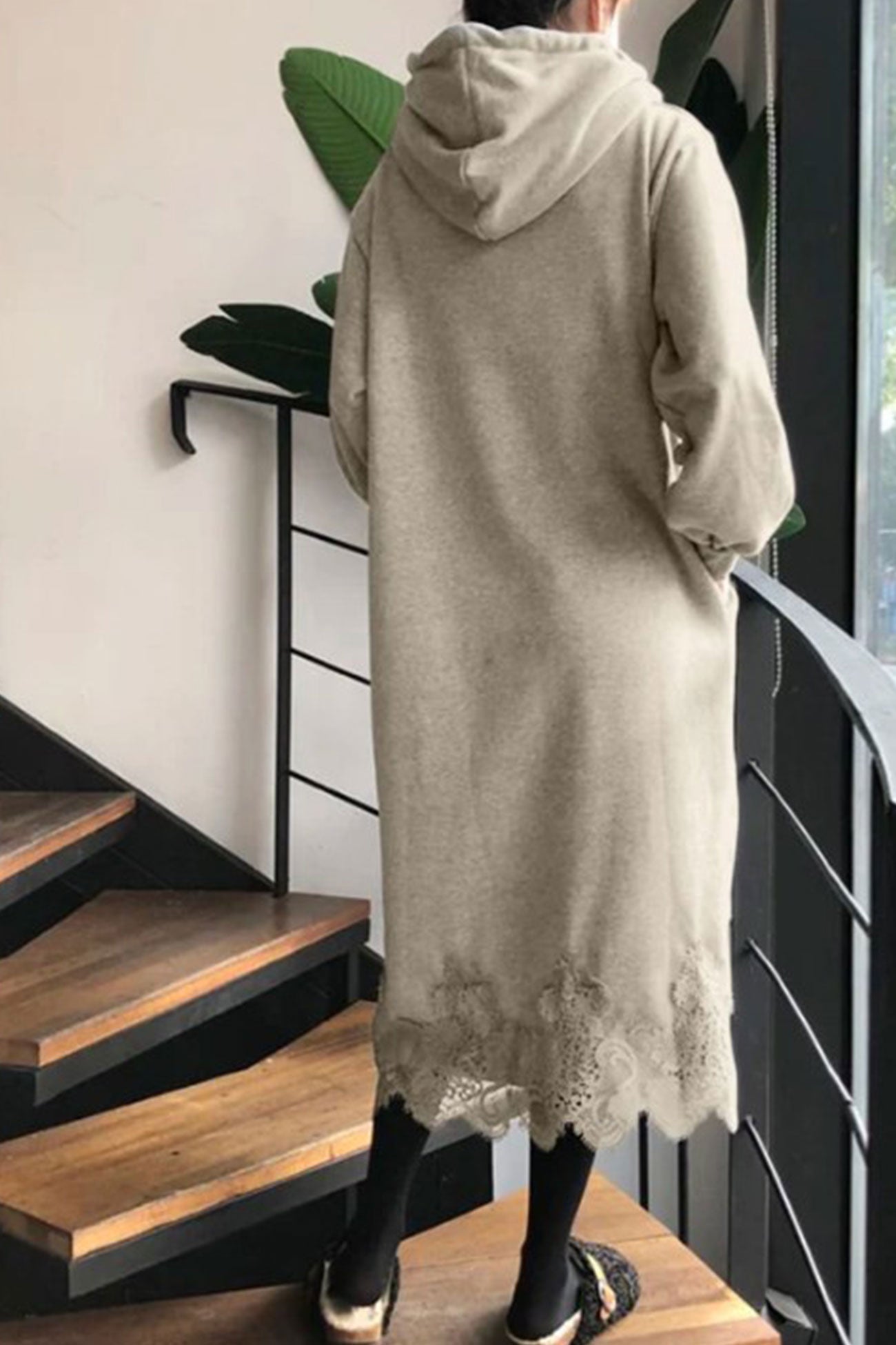 Hedwig | Hooded dress with lace hem
