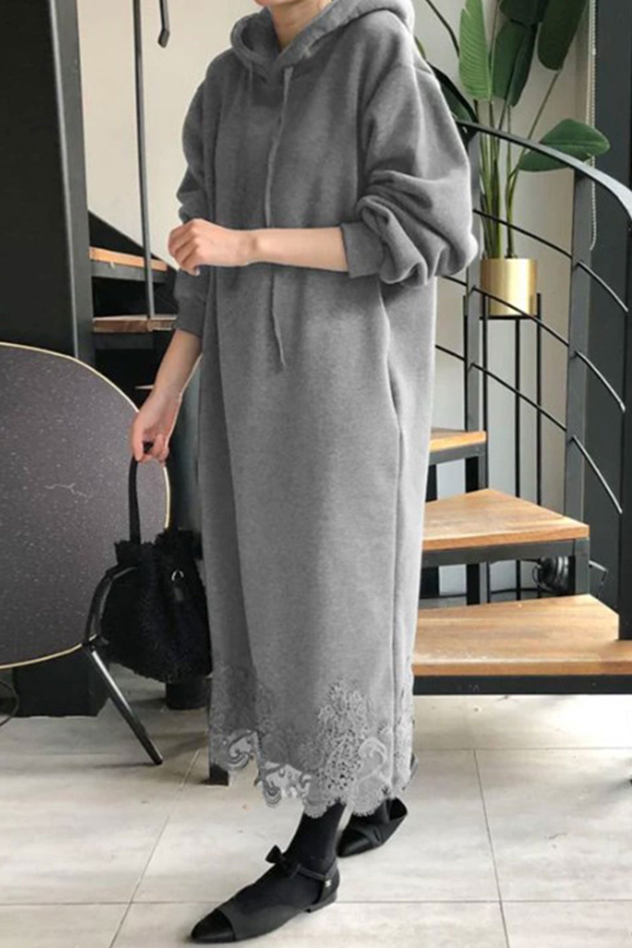 Hedwig | Hooded dress with lace hem