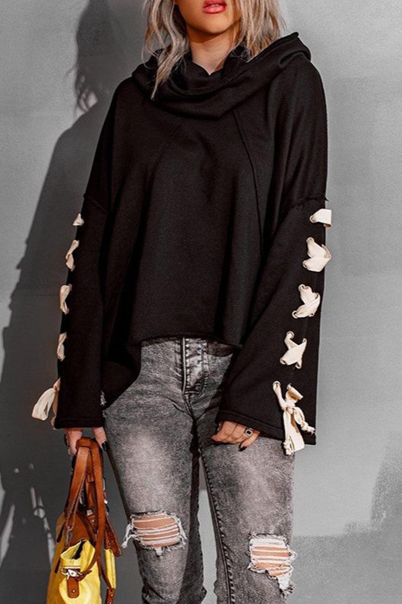 Marieke | Zip-up hoodie with a stacked collar and raw edges