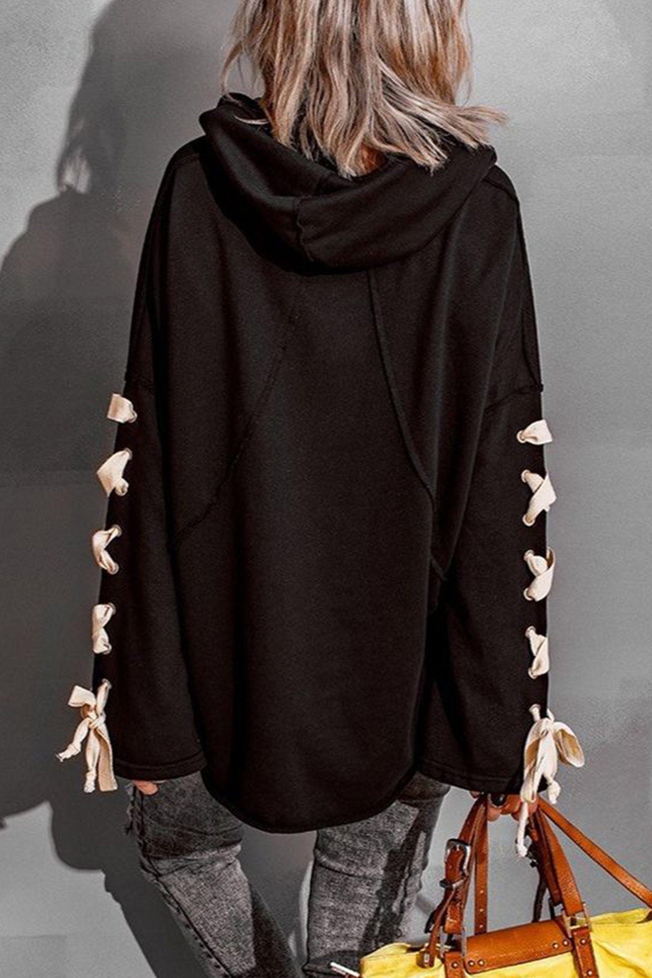 Marieke | Zip-up hoodie with a stacked collar and raw edges