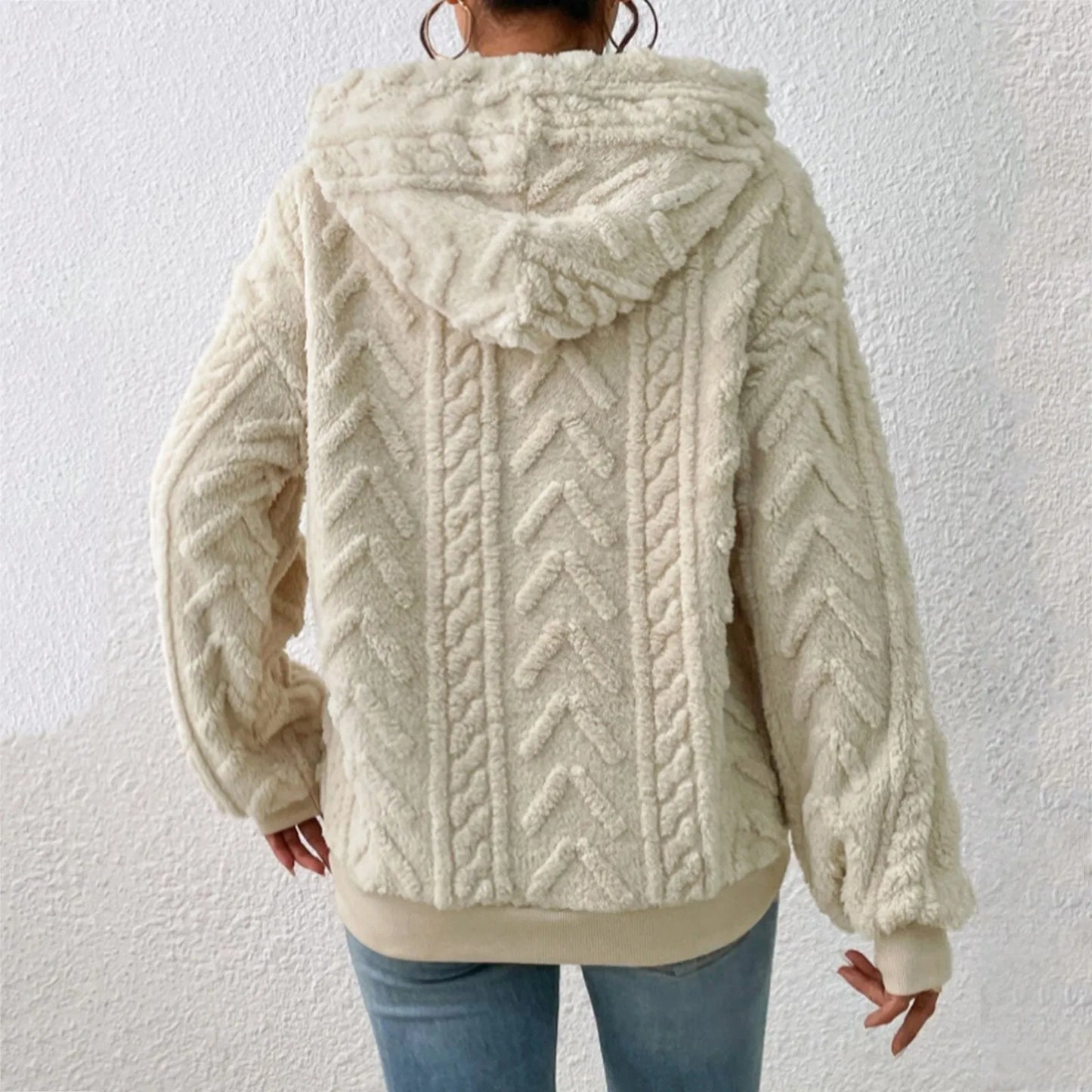 Cecilia | Loose-fitting fleece sweater with hood