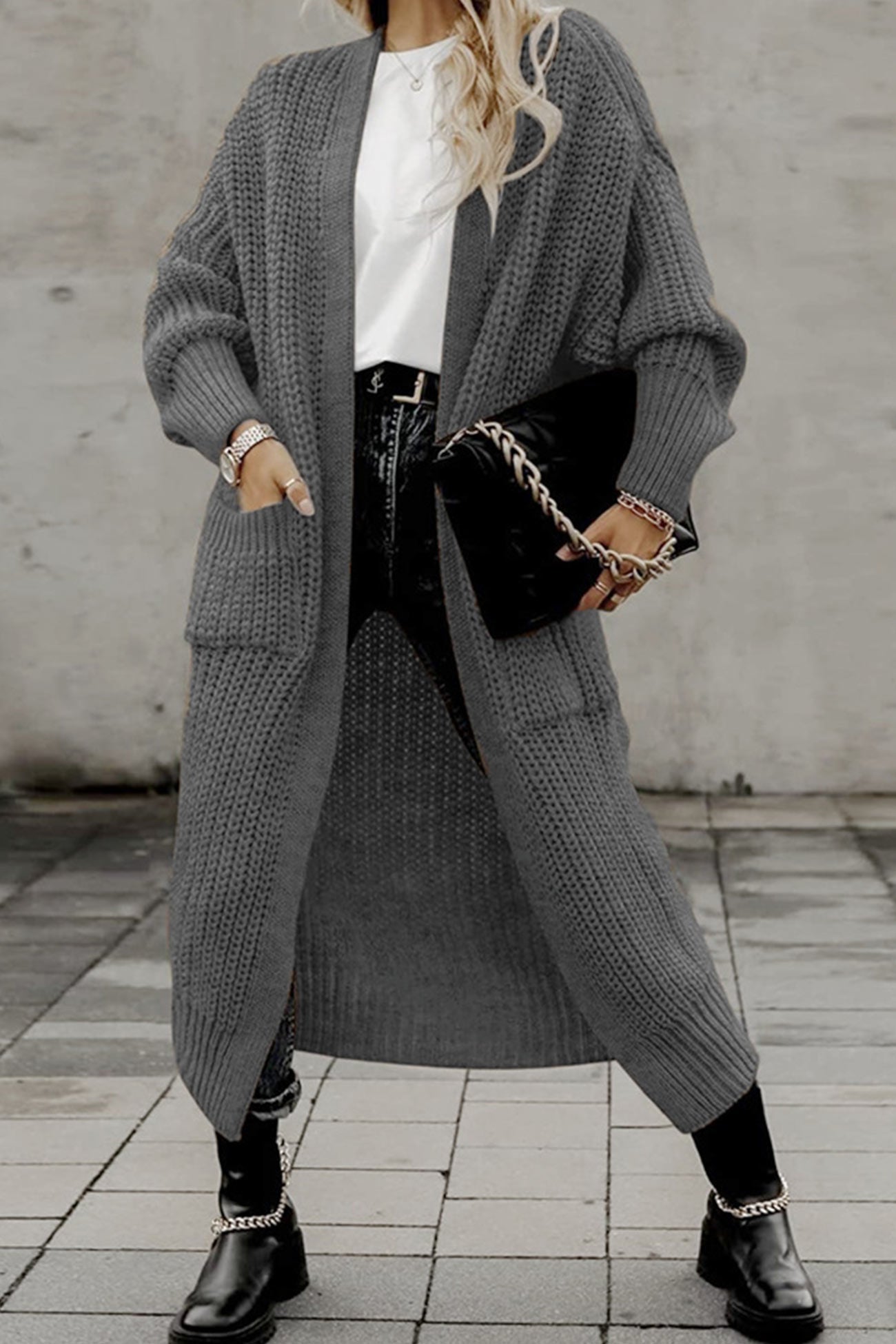 Teresa | Long cardigan with lantern sleeves at the front and pockets
