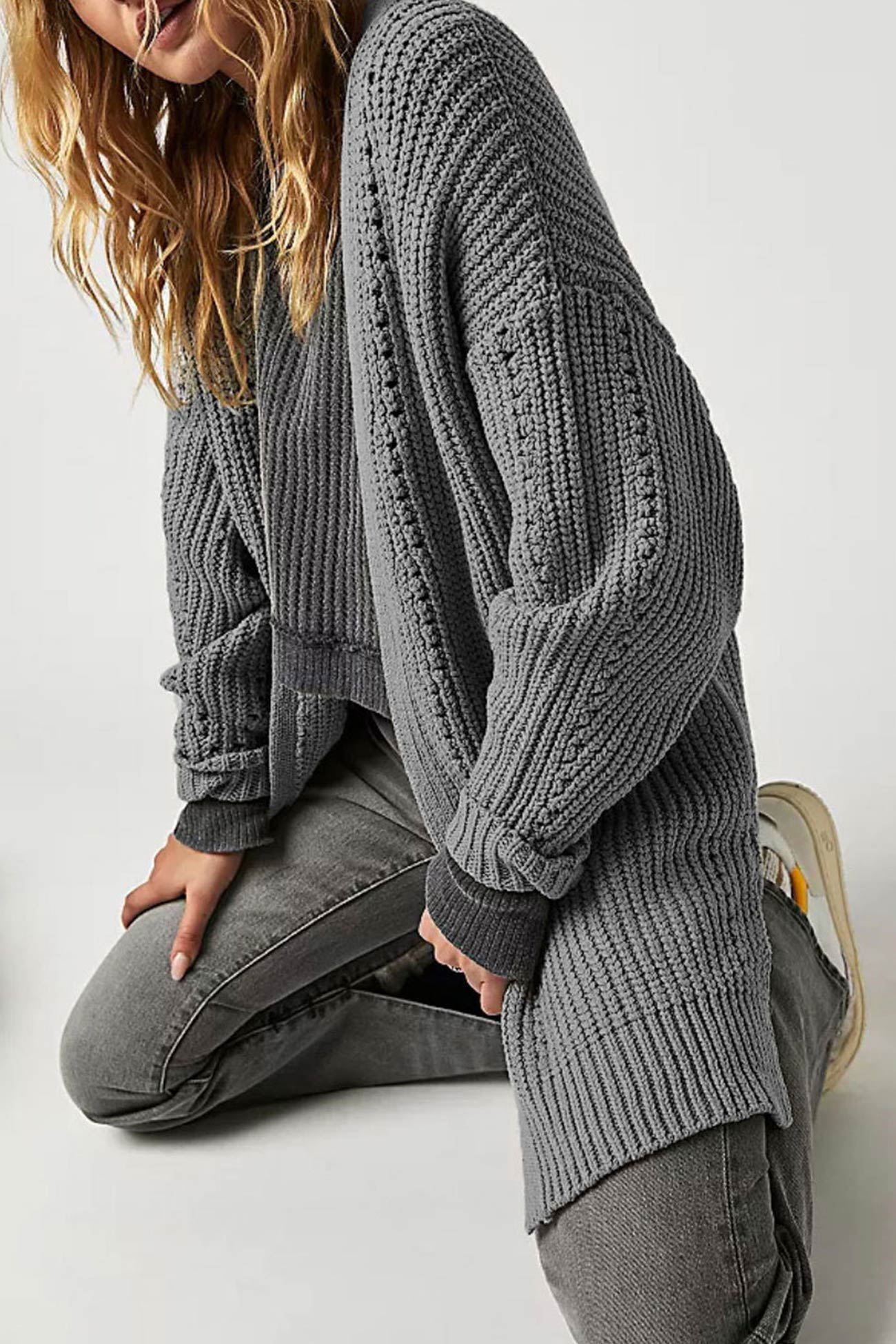 Emilie | Cardigan with lantern sleeves, open front slit and side slit