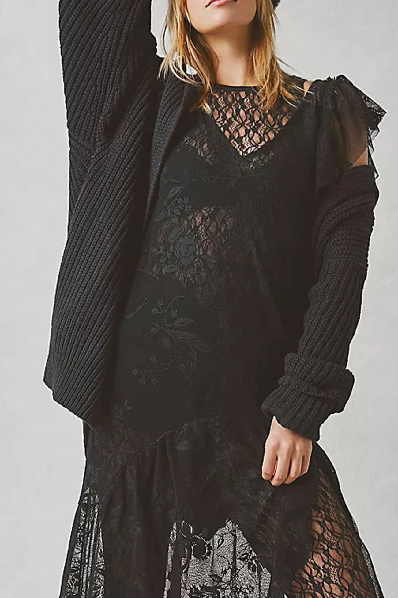 Annelies | Mid-length cardigan with lapels and a single buckle