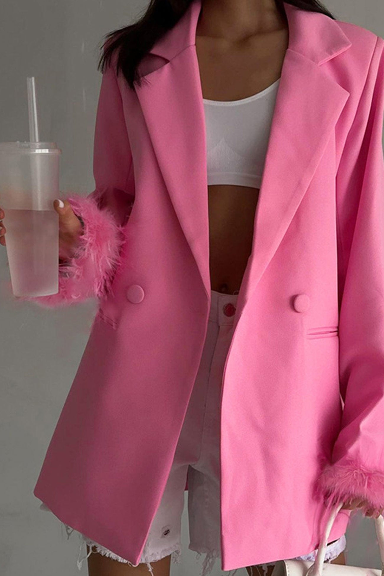 Luciana | Suit with fixed lapels and fluffy cuffs