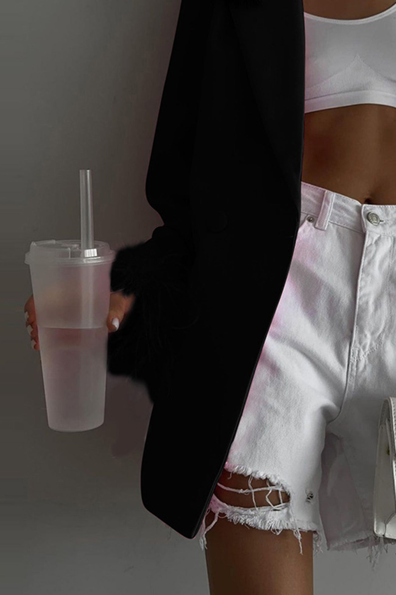 Luciana | Suit with fixed lapels and fluffy cuffs