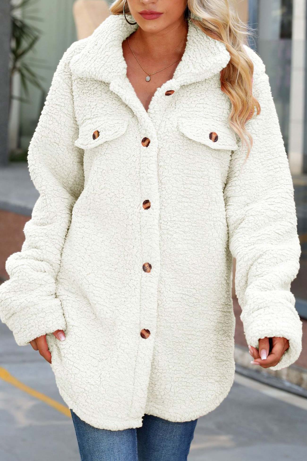 Leonie | Solid color, single-breasted plush coat with lapels