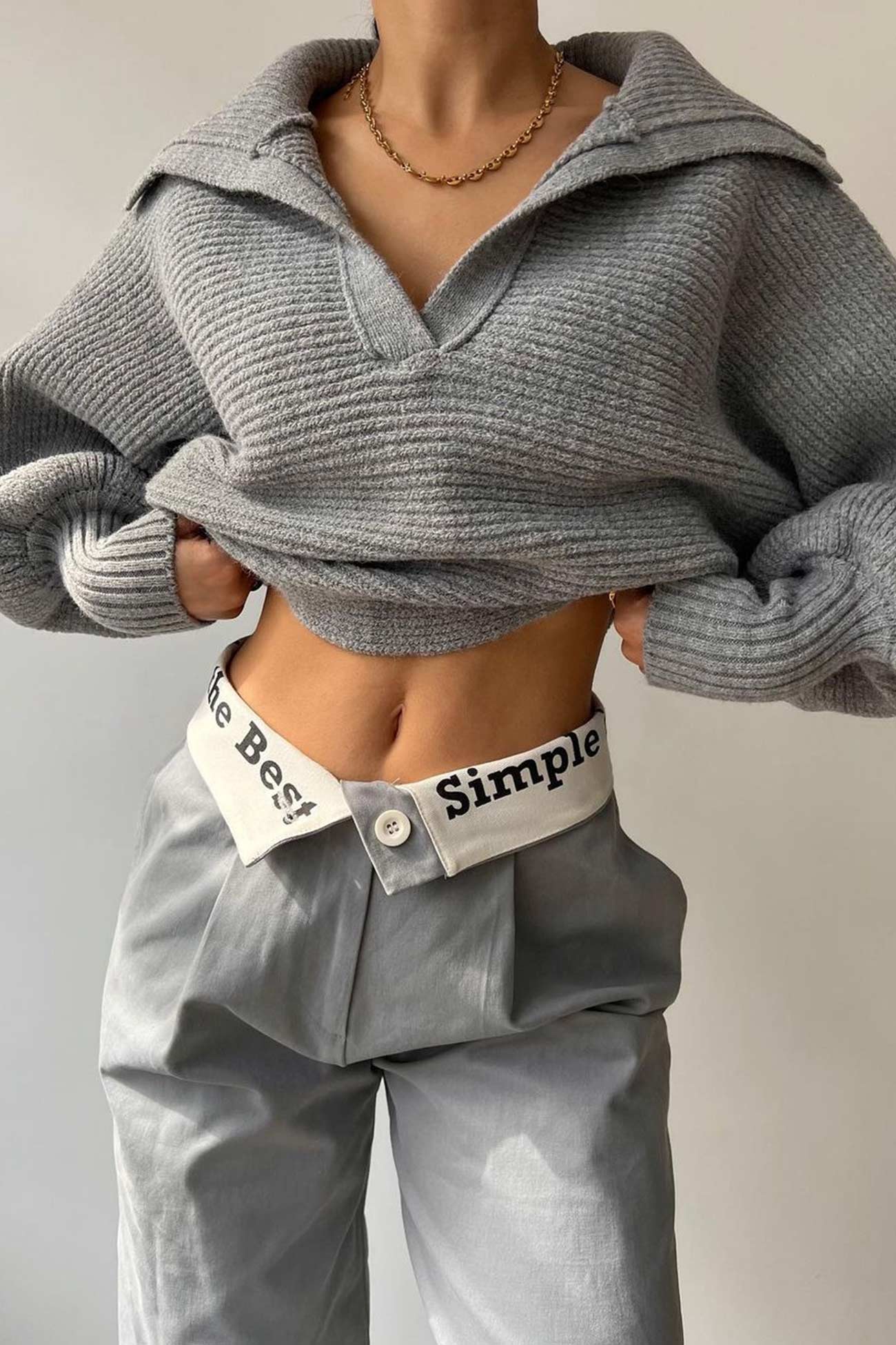 Carolina | V-neck lapel sweater with puff sleeves