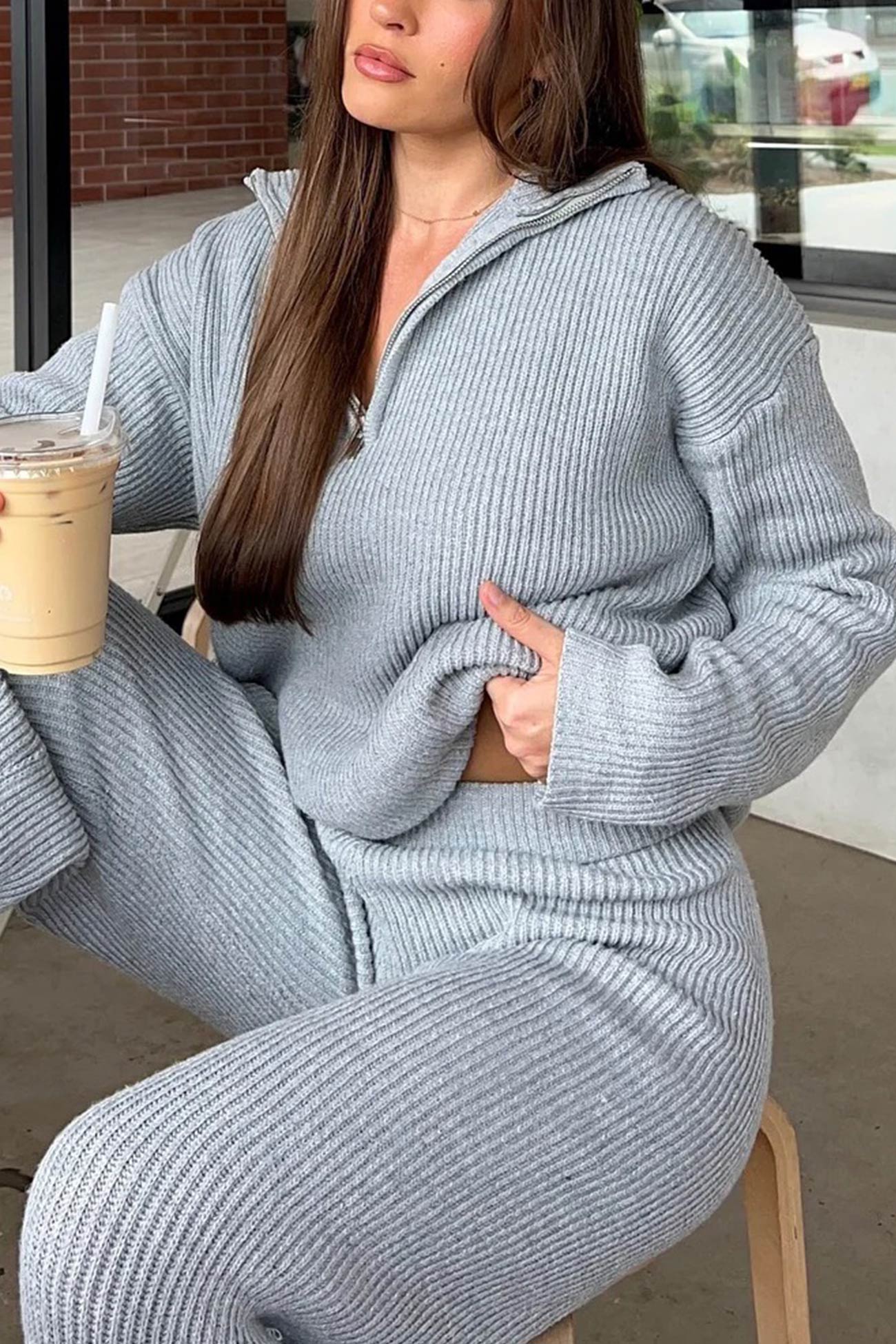 Bernadette | Two-piece outfit in ribbed knit with lapels and zip fastening