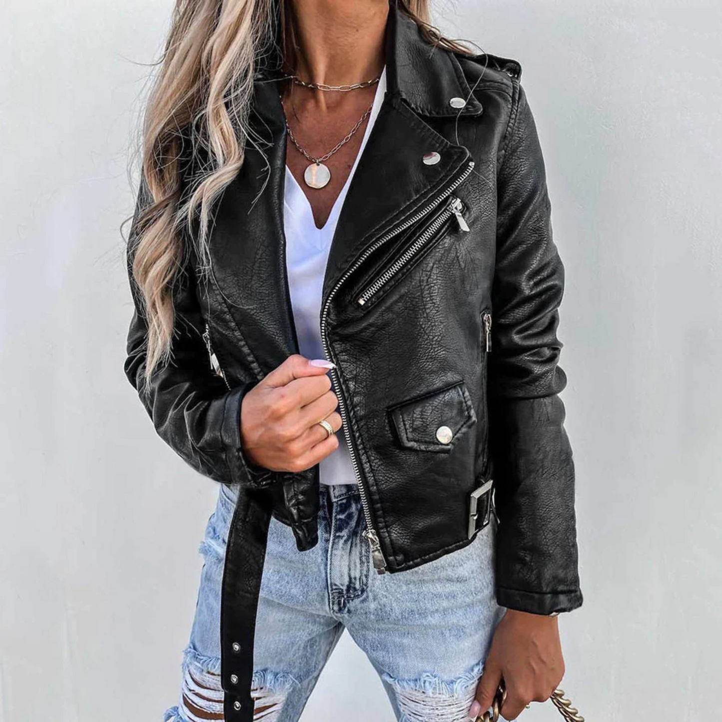 Viola | Elegant women's leather jacket with buttons