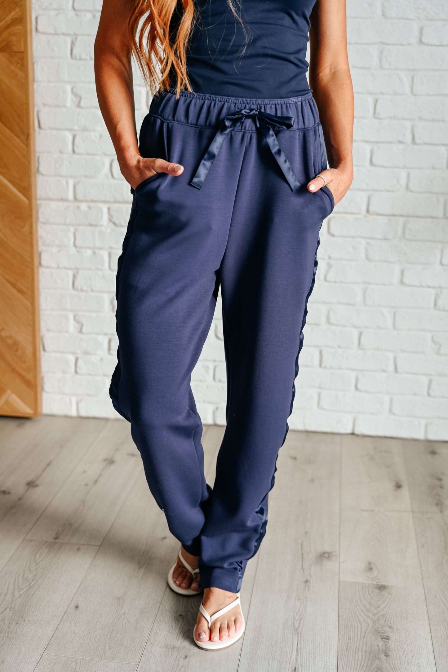 Flavia | Satin stripe lounge pants in smoky navy