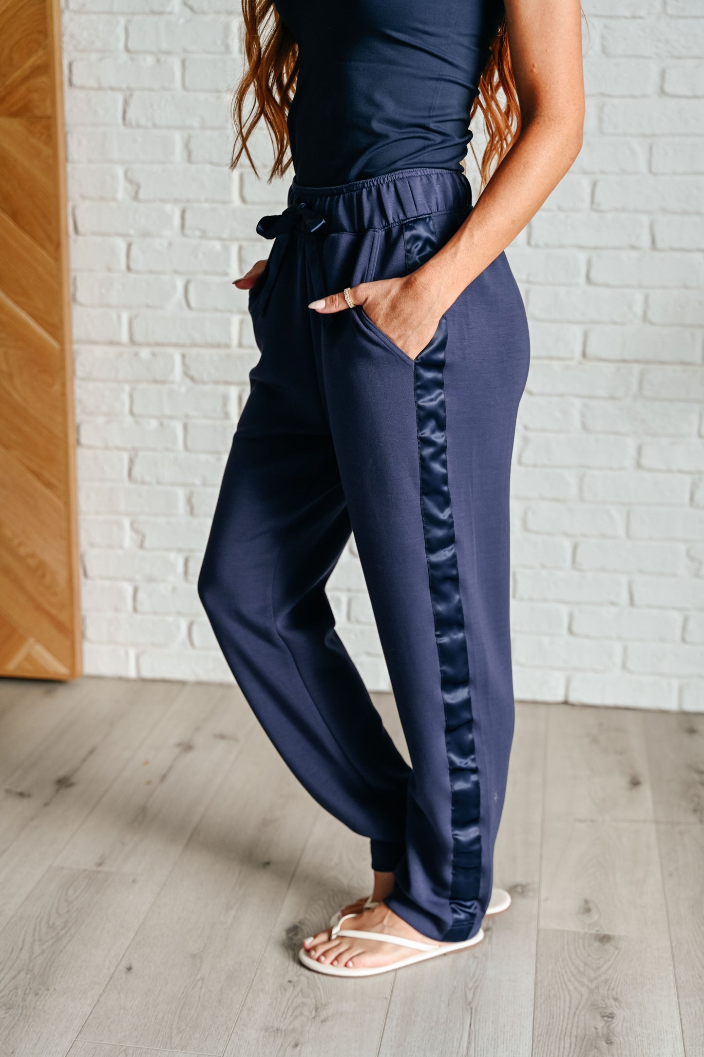 Flavia | Satin stripe lounge pants in smoky navy
