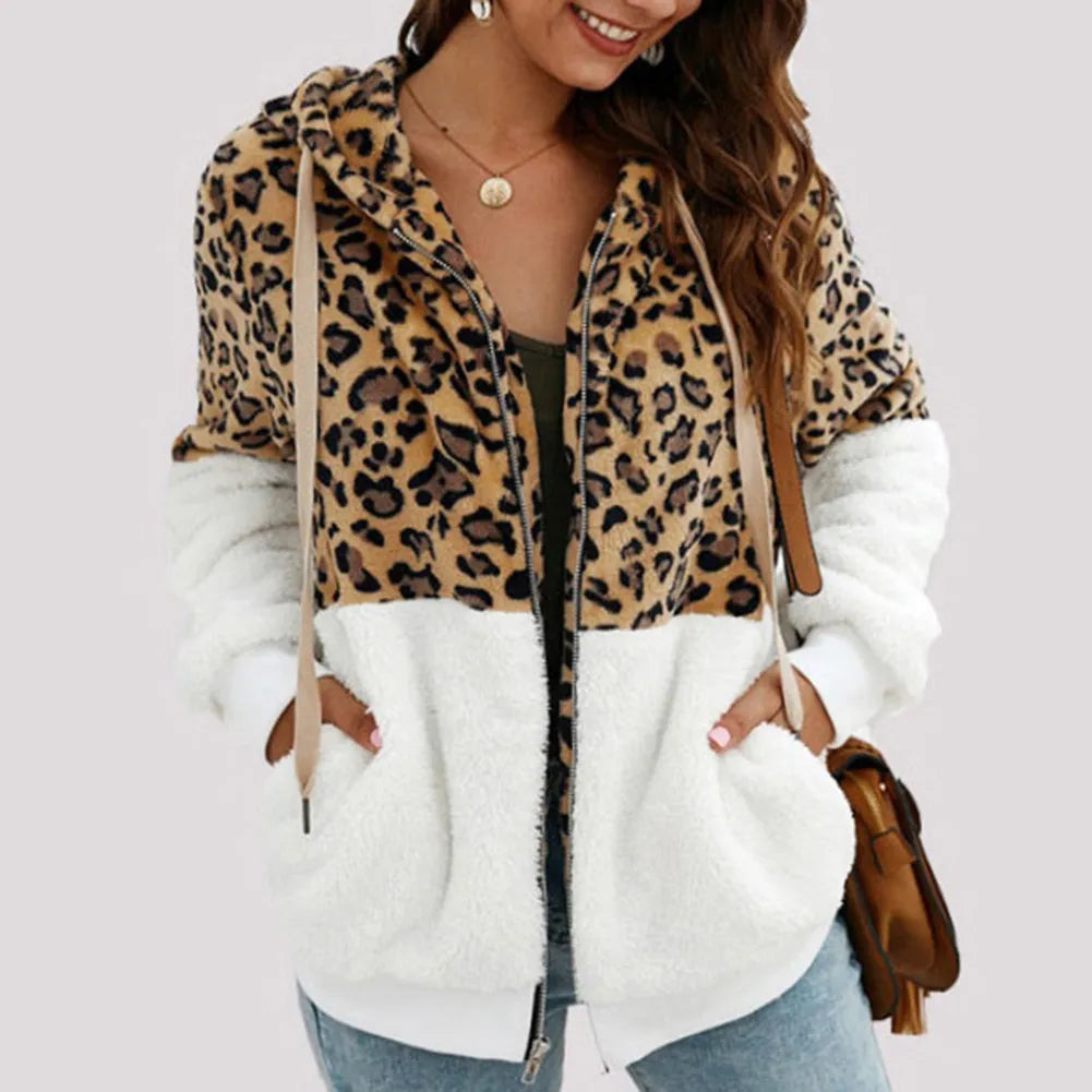 Almudena | Plush leopard print hoodie
