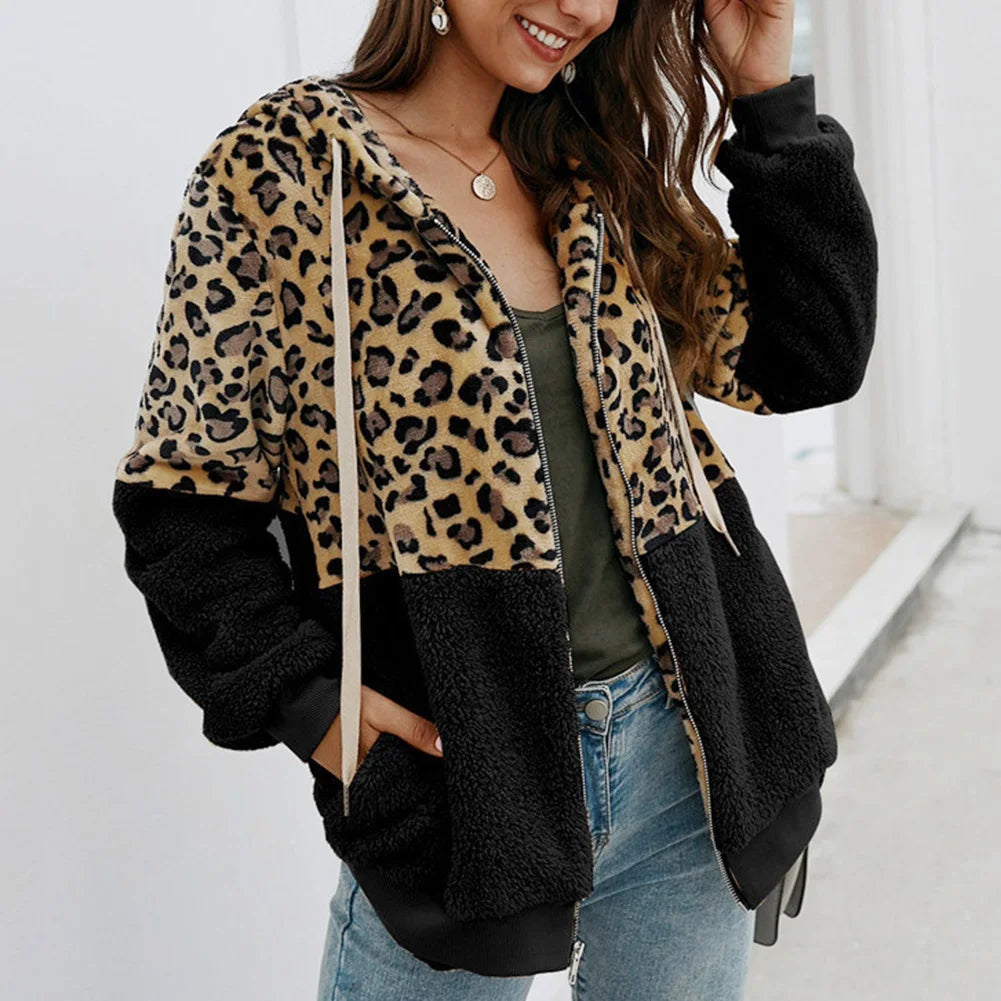 Almudena | Plush leopard print hoodie