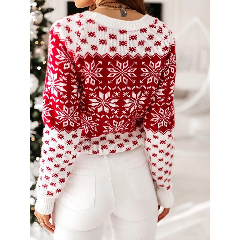 Esther | Elegant women's winter sweater with a snowflake motif