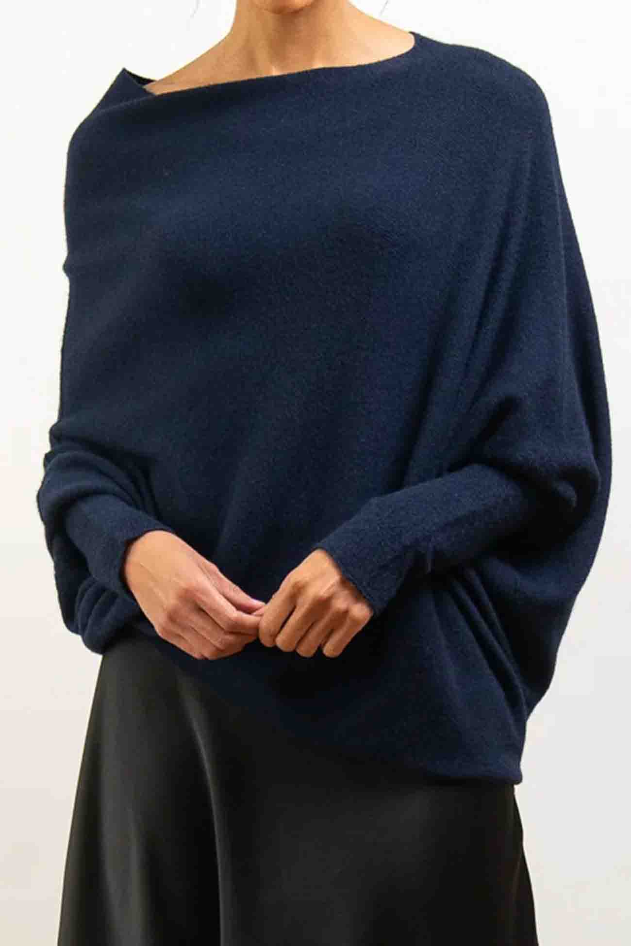 Paulina | Solid long-sleeved shirt with a crew neck