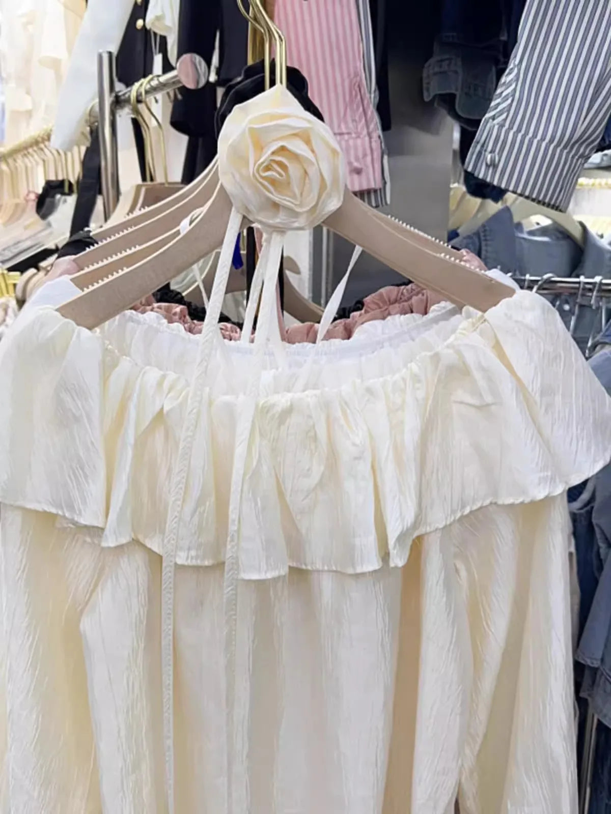 Klara® | Blouse With 3D Flowers And Flared Sleeves
