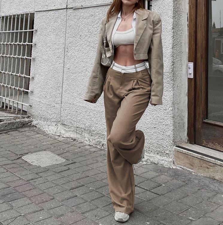 Wendy® | High-Waisted Trousers. Straight, Wide Leg Cut