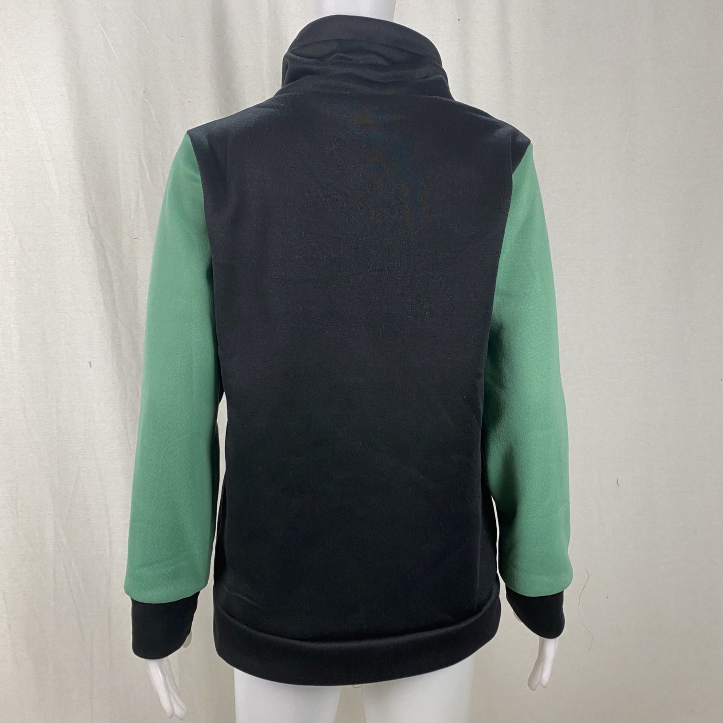 Beatriz | Relaxed and timeless winter garment