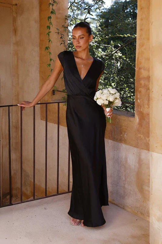Victoria® | Maxi Dress Black