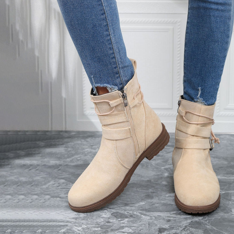 Zaira | Durable and supportive orthopedic boots