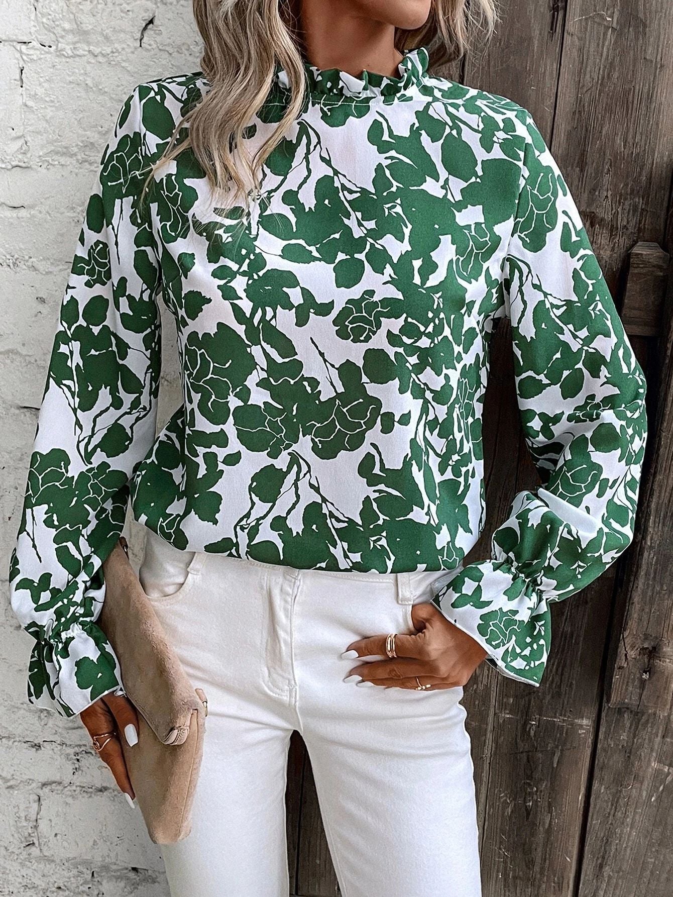 Esperanza® | Women'S Blouse With Floral Design And Ruffle Details