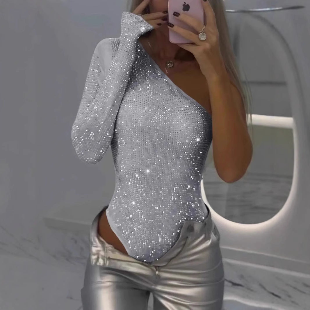 Frida® | Top with an épaule and sequins with rhinestones