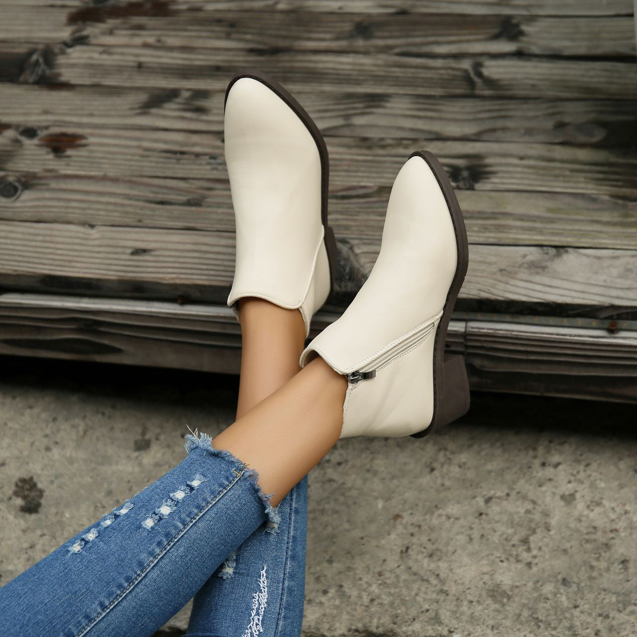Marina | Fashionable supportive orthopedic footwear.